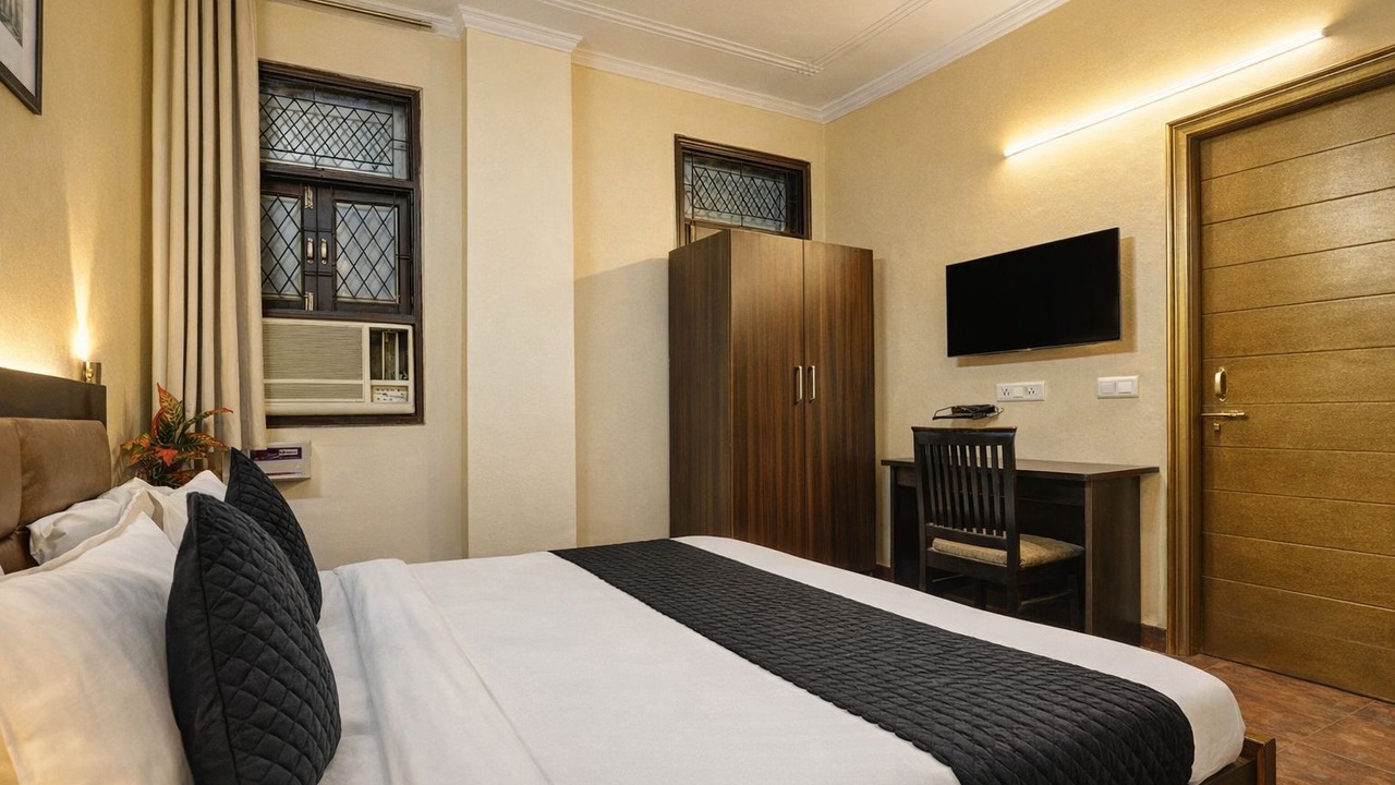 Photo of Bedroom in Sainik Farm