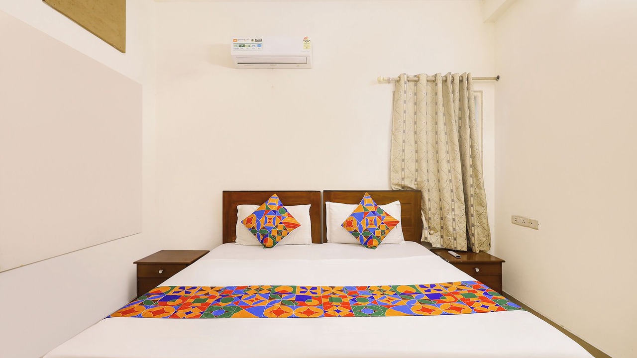 Photo of Bedroom in Mylapore Tiruvallikk