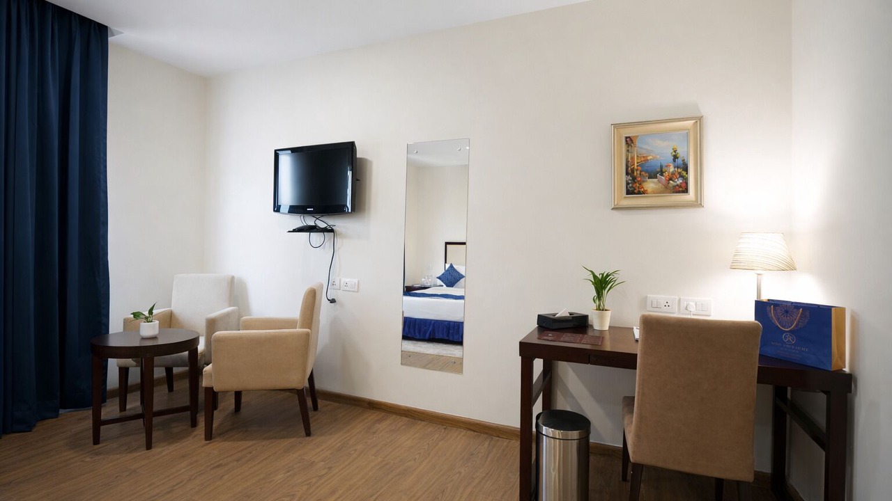 Photo of Bedroom in Sector 14