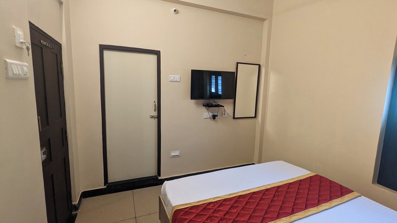 Photo of Bedroom in Tiruchirappalli