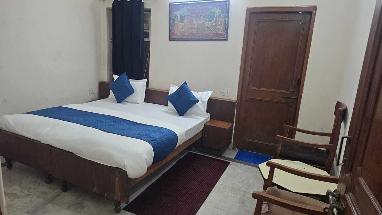 Photo of Bedroom in Pink City