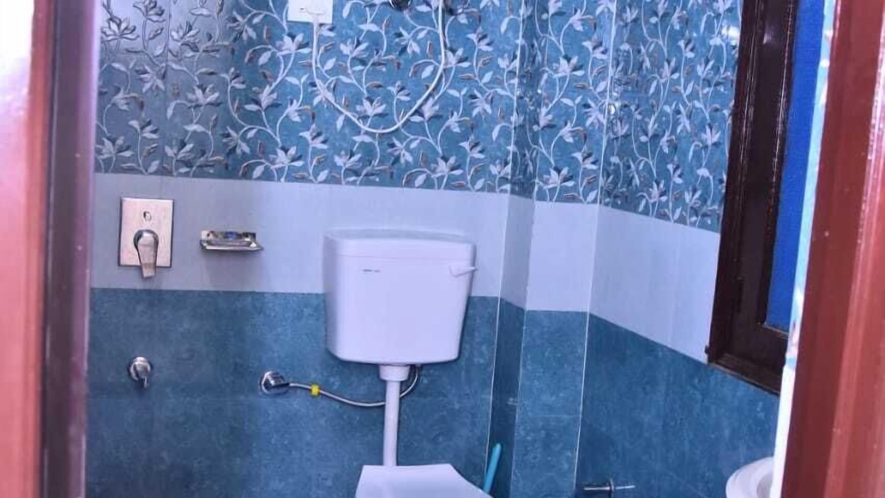 Photo of Bathroom in Shoghi