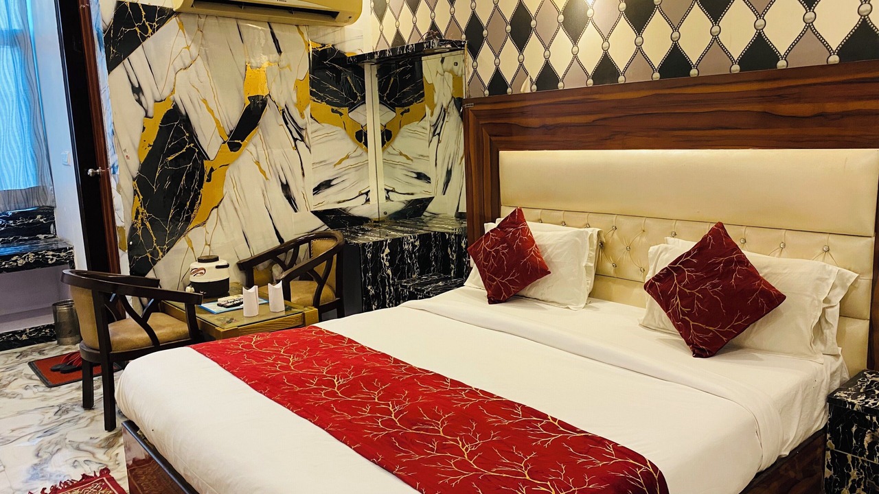 Photo of Bedroom in Mahipalpur Extension
