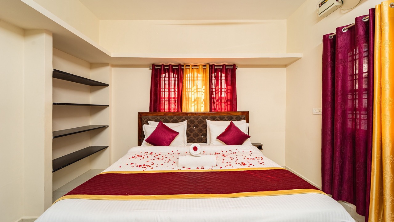 Photo of Bedroom in Pondicherry Beach