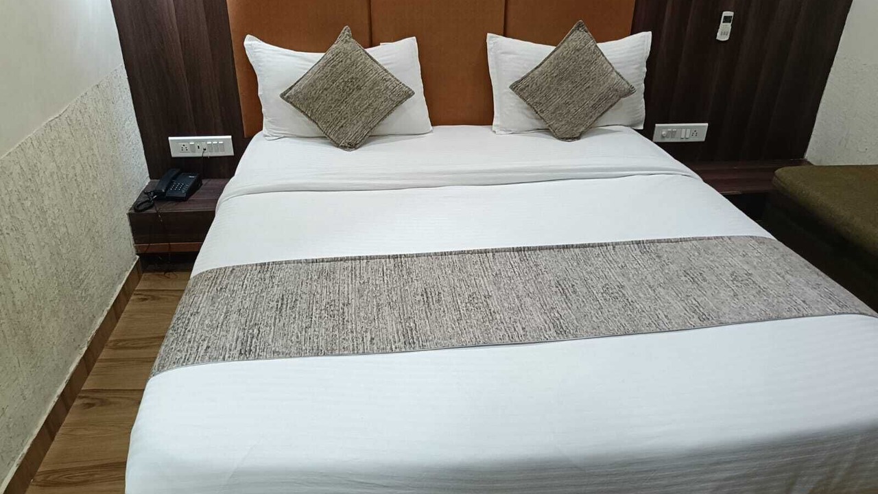 Photo of Bedroom in Navrangpura