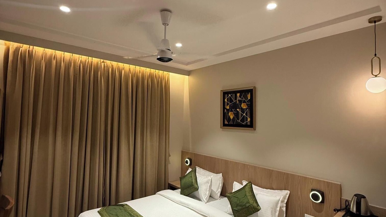 Photo of Bedroom in Jogeshwari West