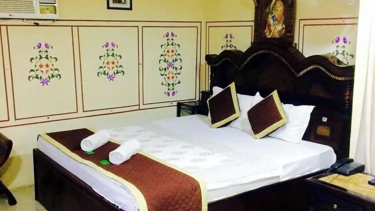 Photo of Bedroom in Pink City