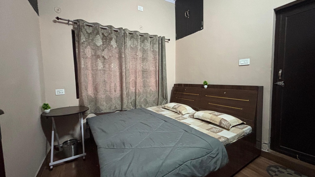 Photo of Bedroom in Nainital