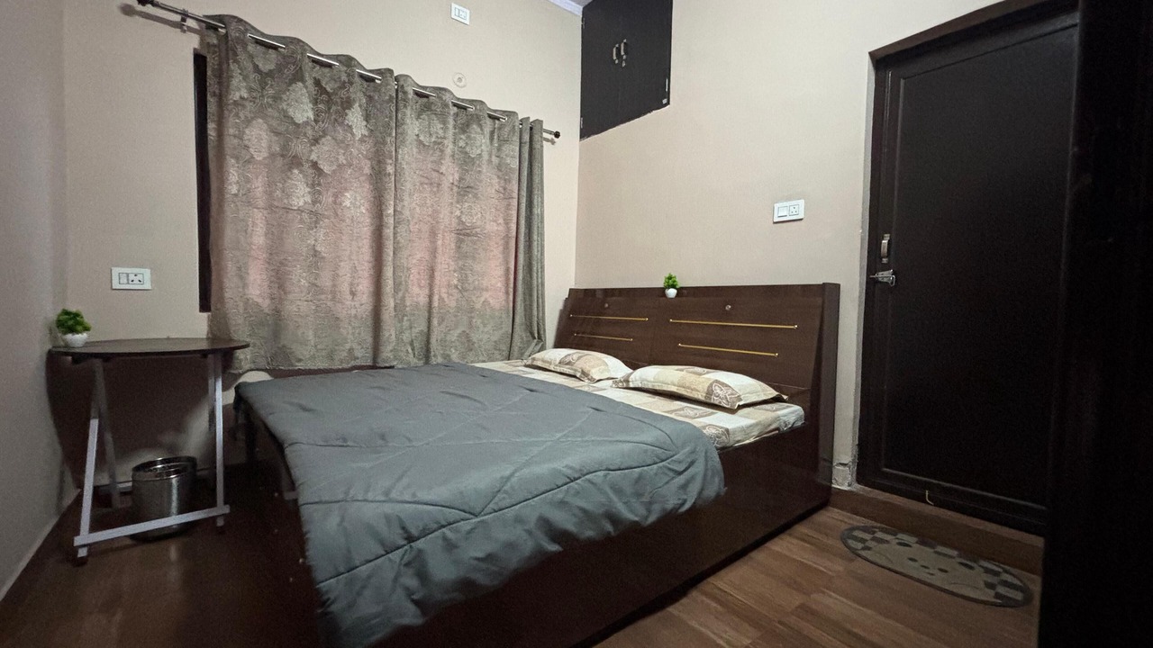 Photo of Bedroom in Nainital
