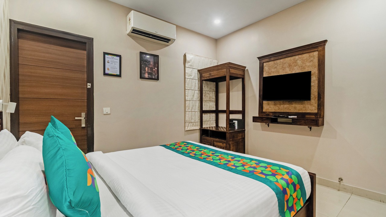 Photo of Bedroom in Vaishali Nagar