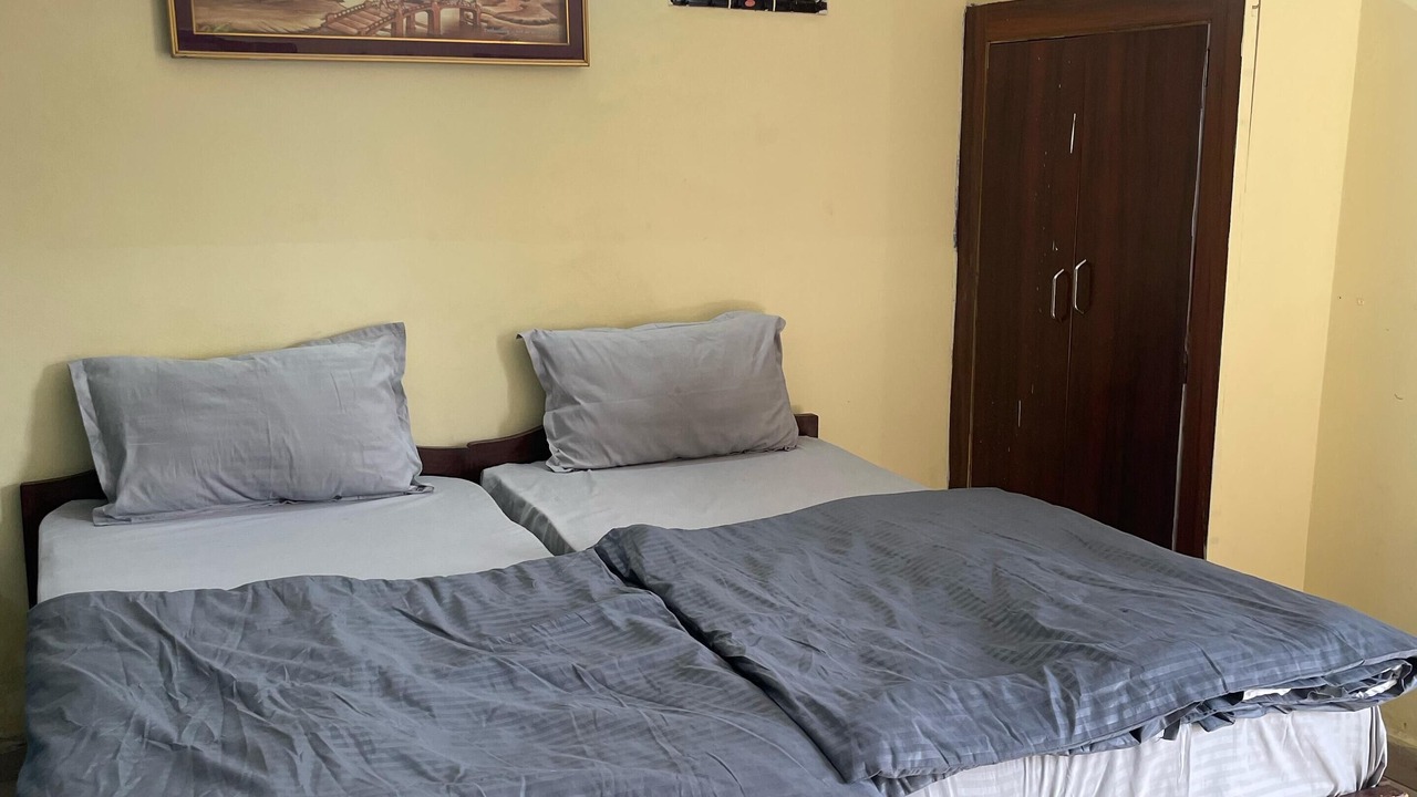 Photo of Bedroom in Srinagar Colony