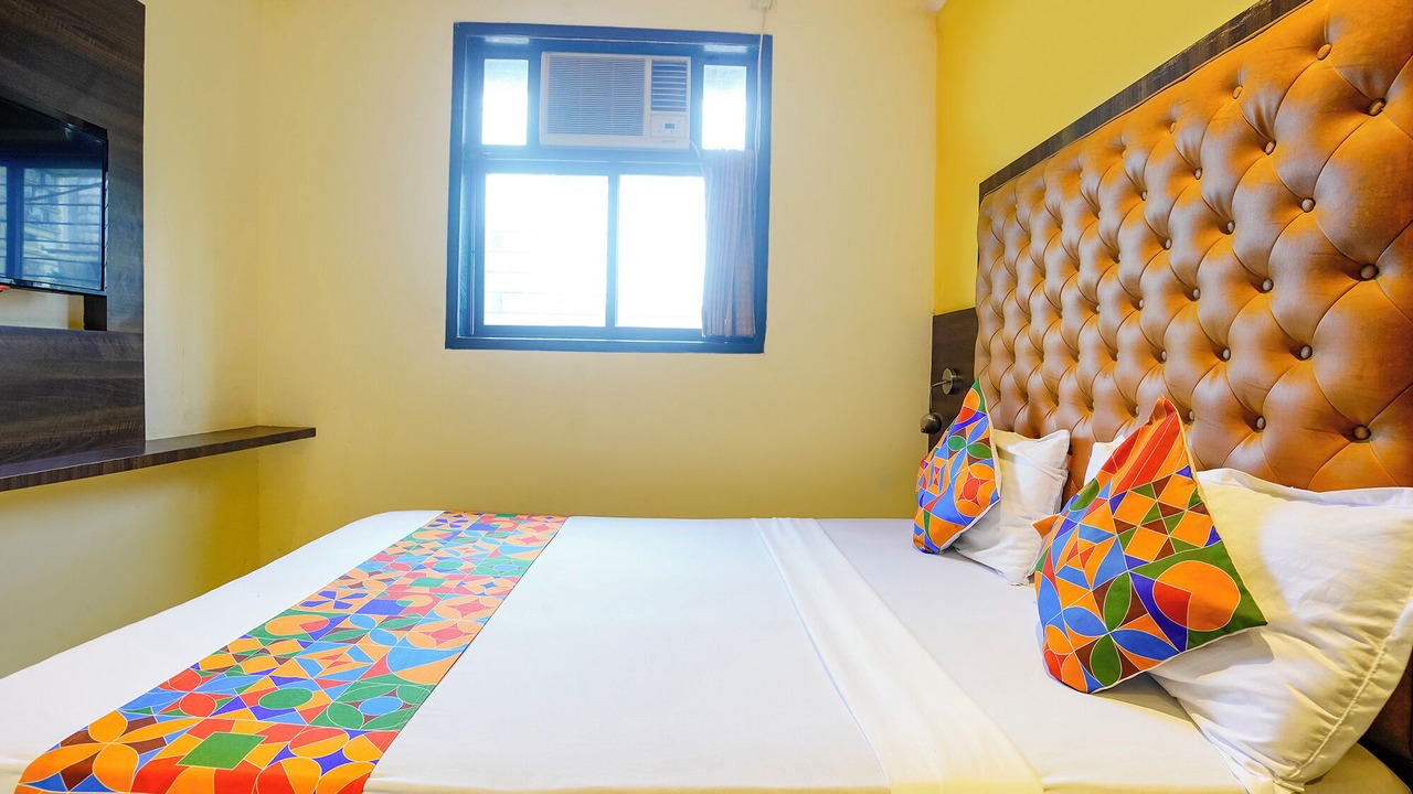 Photo of Bedroom in Prabhadevi