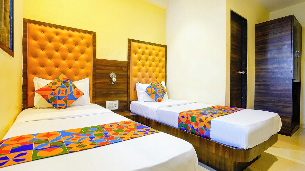 Photo of Bedroom in Prabhadevi