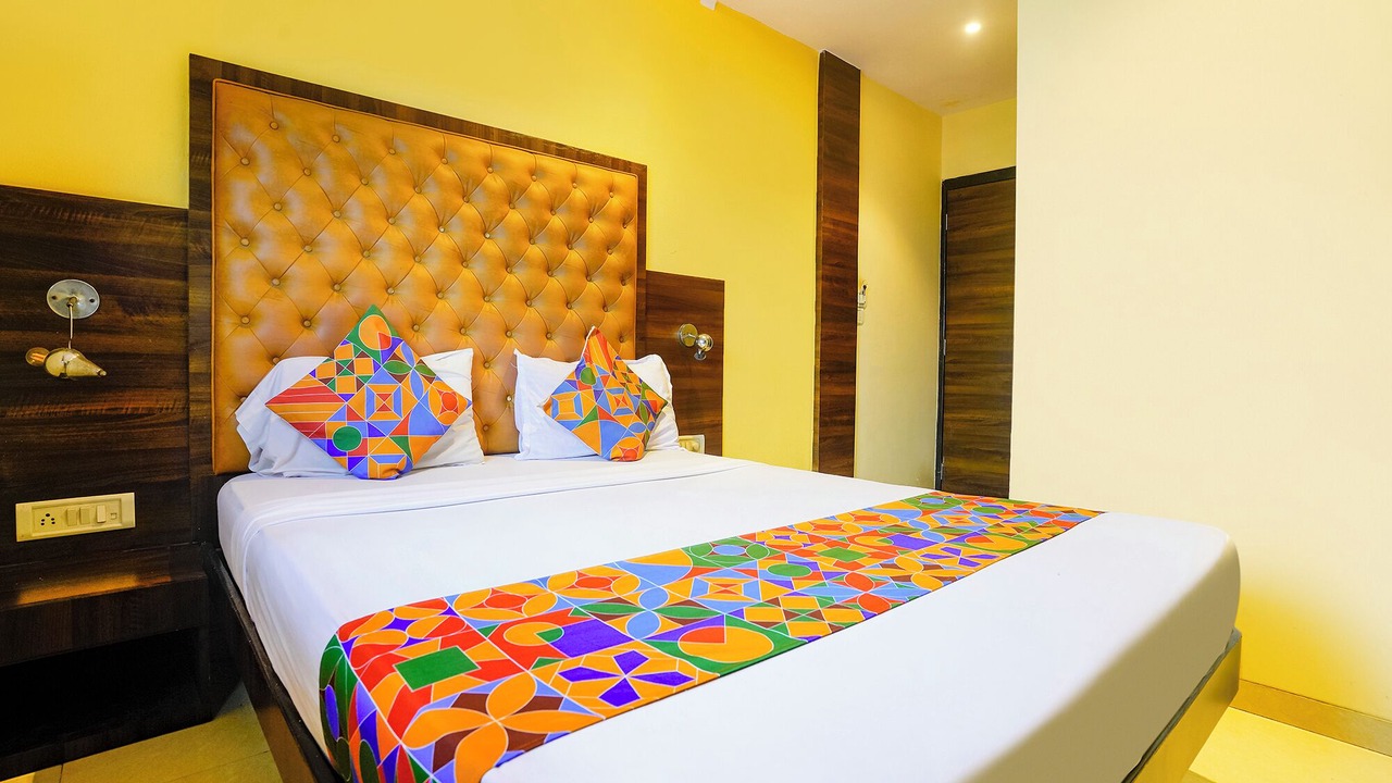 Photo of Bedroom in Prabhadevi