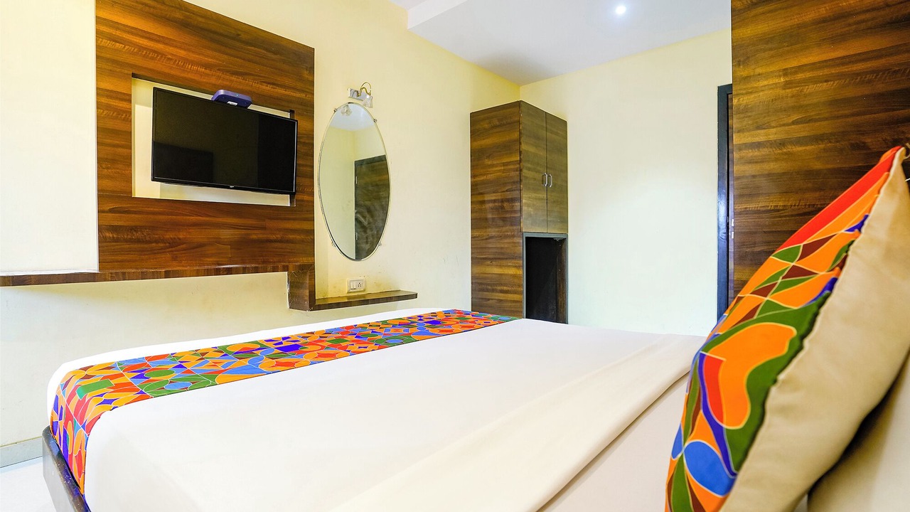 Photo of Bedroom in Prabhadevi