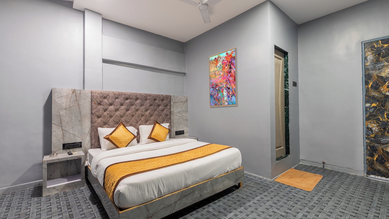 Photo of Bedroom in Juhu