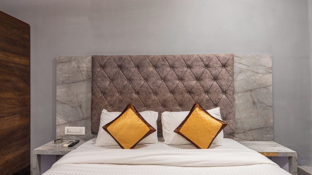Photo of Bedroom in Juhu