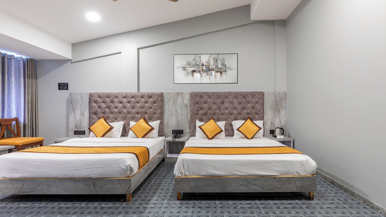 Photo of Bedroom in Juhu
