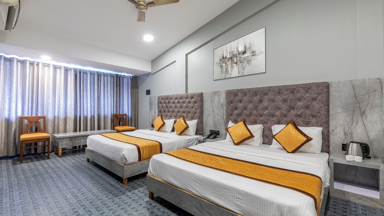 Photo of Bedroom in Juhu