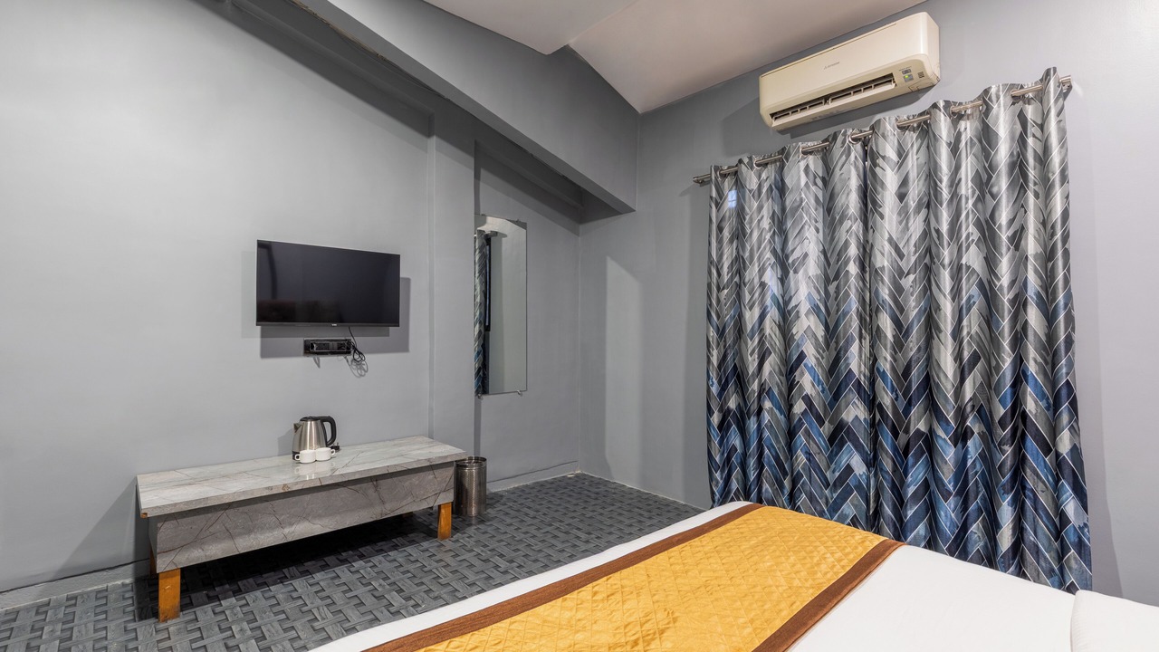 Photo of Bedroom in Juhu