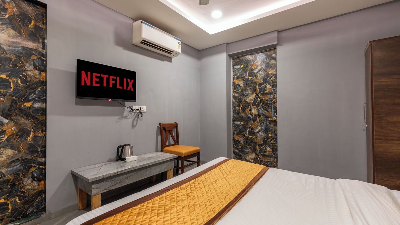 Photo of Bedroom in Juhu