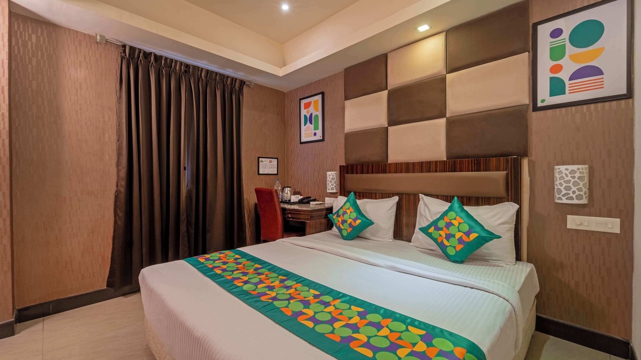 Photo of Bedroom in RS Puram