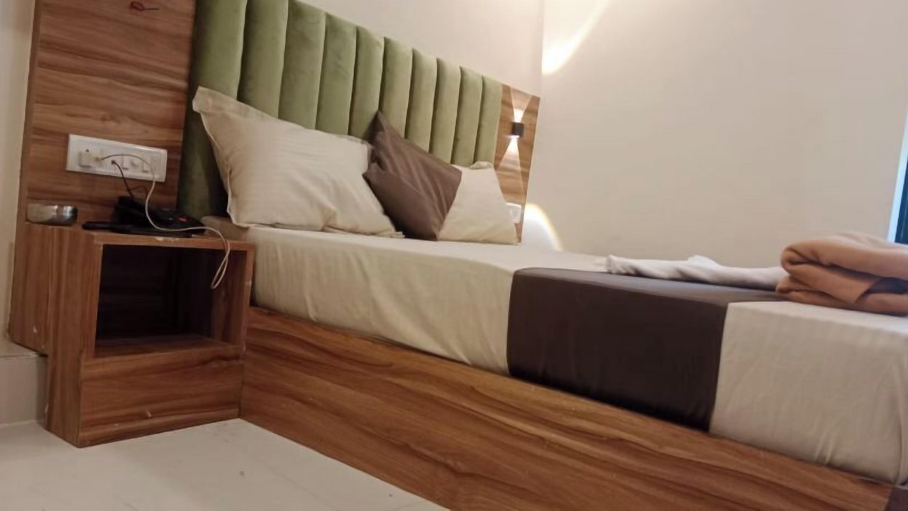 Photo of Bedroom in Jogeshwari West