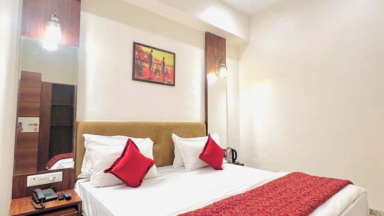 Photo of Bedroom in Jogeshwari West