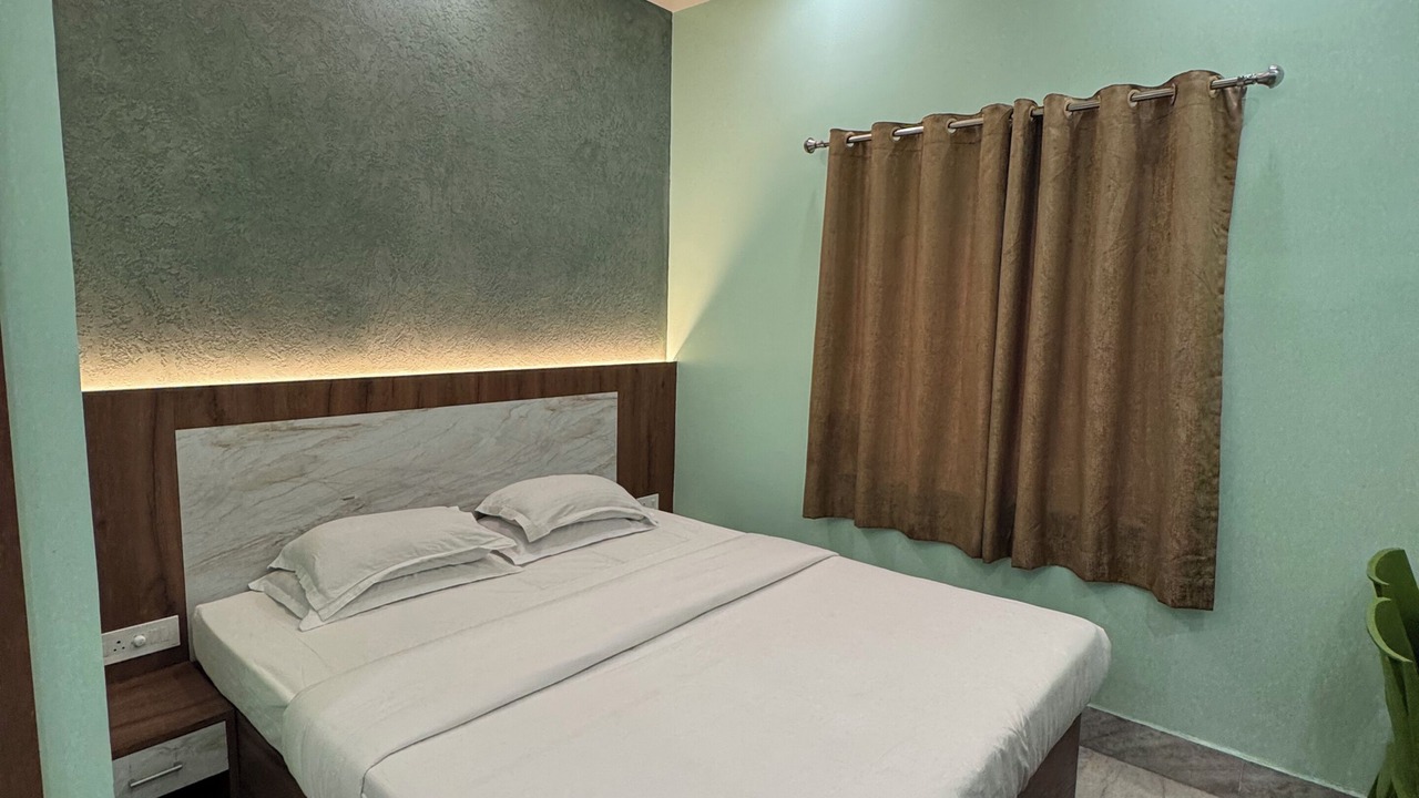Photo of Bedroom in Sealdah