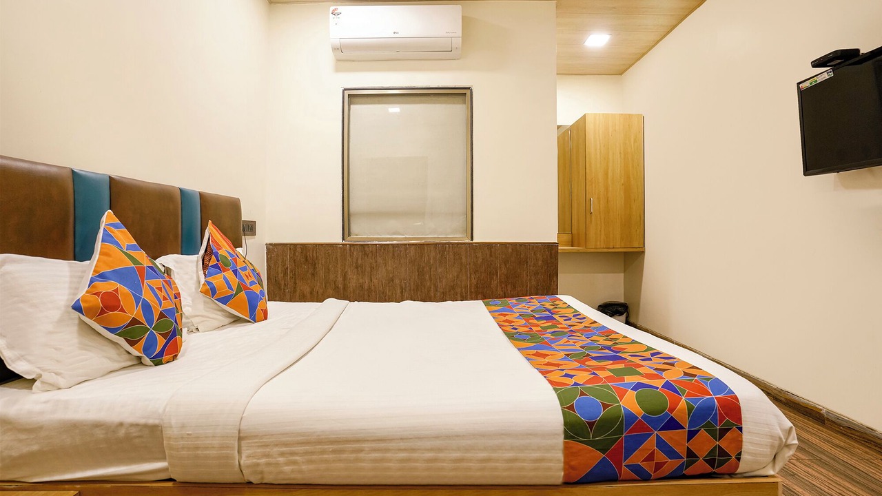 Photo of Bedroom in Jogeshwari West