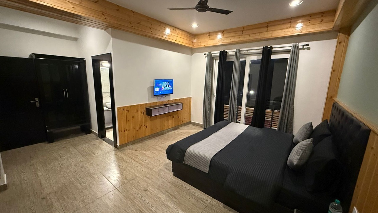 Photo of Bedroom in Nainital