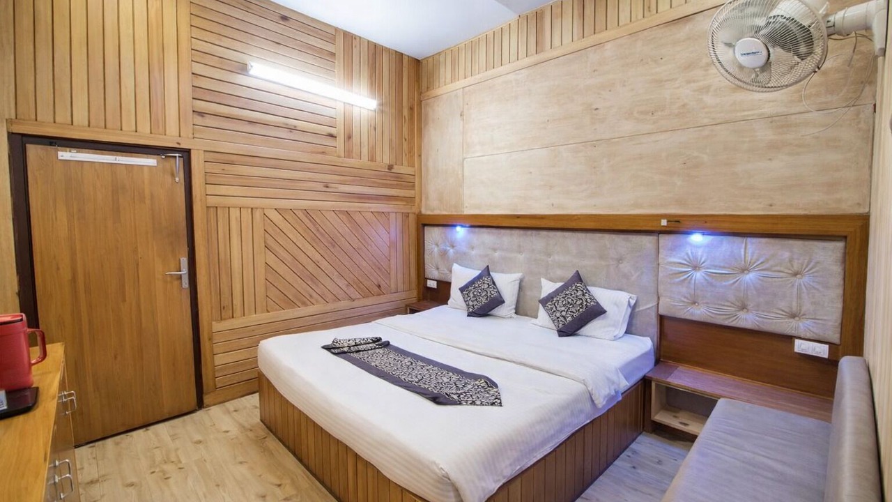 Photo of Bedroom in Nainital