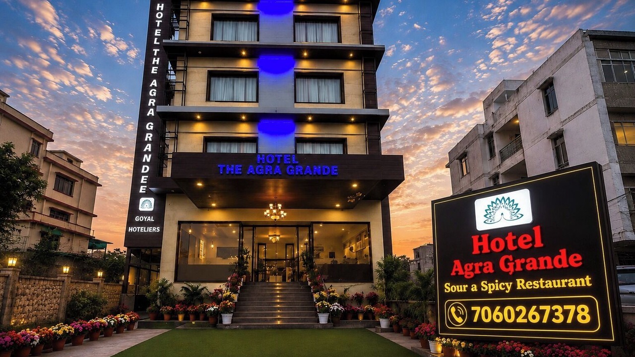 Photo of Outdoor in Taj Ganj