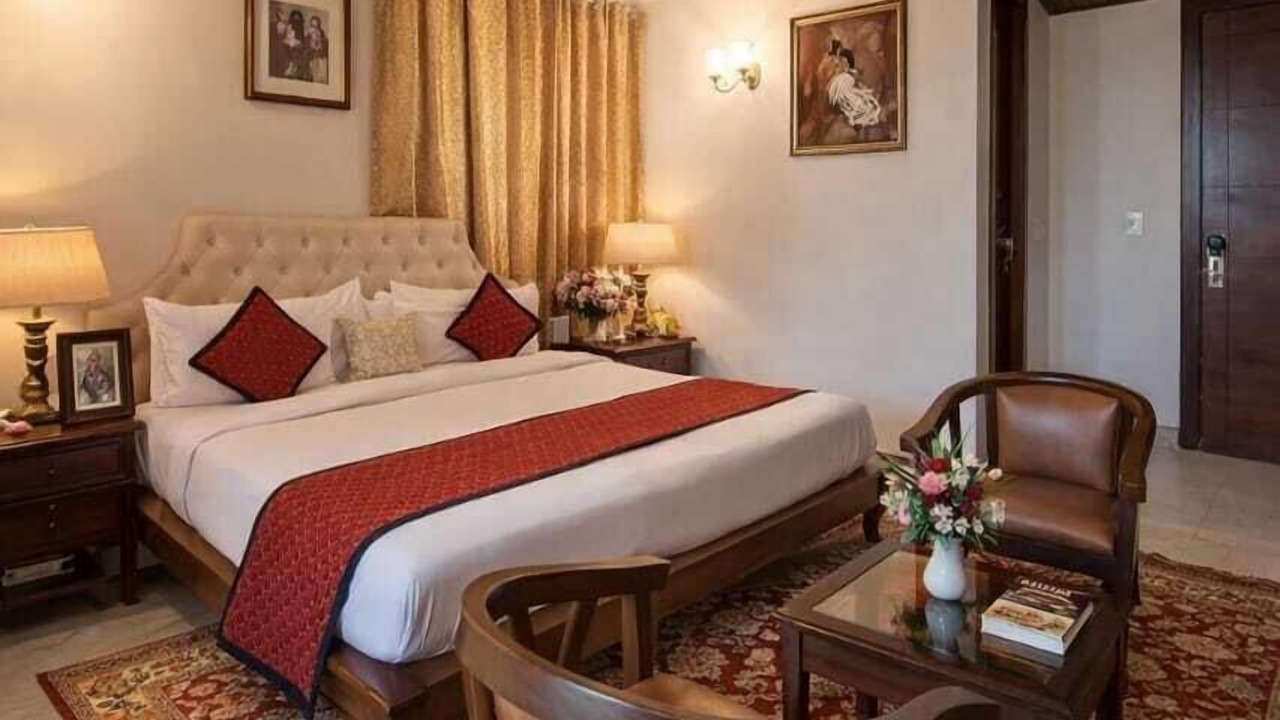 Photo of Bedroom in Taj Ganj