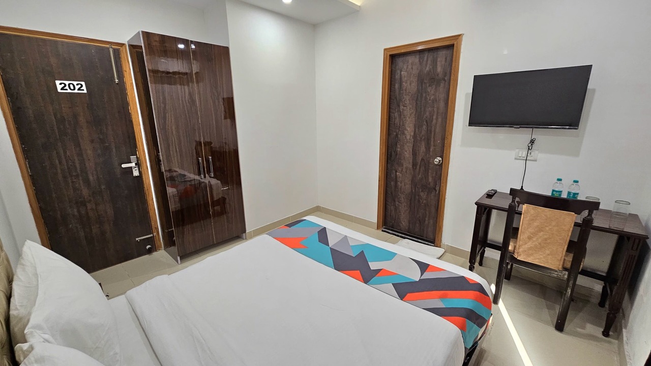 Photo of Bedroom in East of Kailash