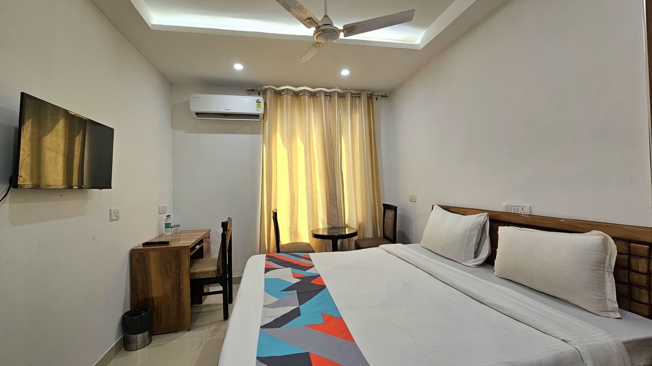 Photo of Bedroom in East of Kailash
