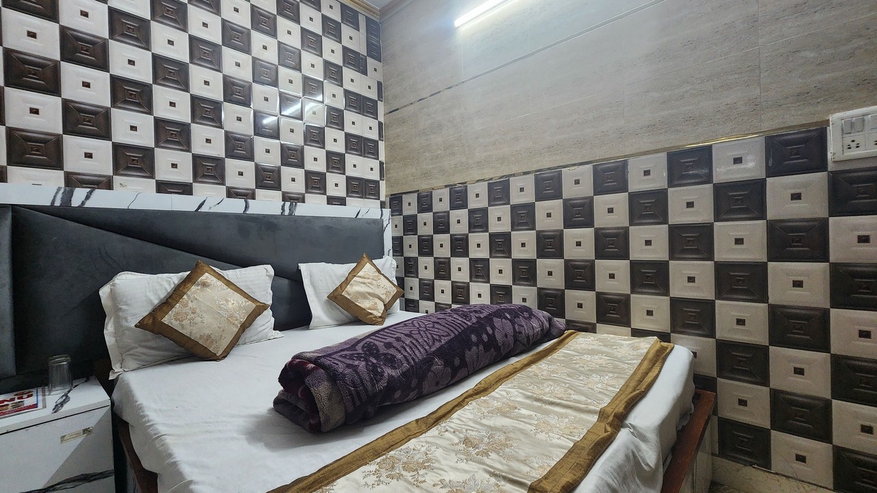 Photo of Bedroom in Jangpura