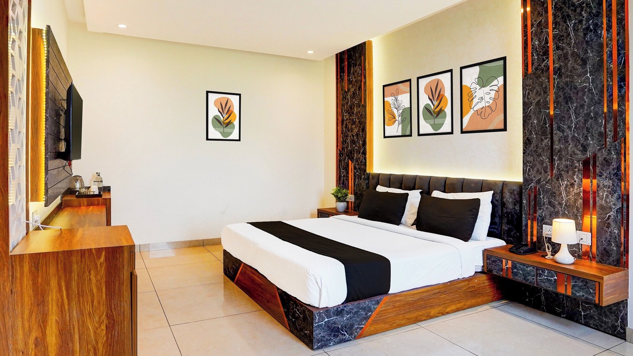 Photo of Bedroom in Mahipalpur