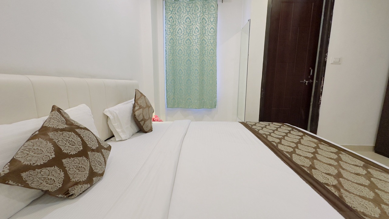 Photo of Bedroom in Lake Swaroop Sagar