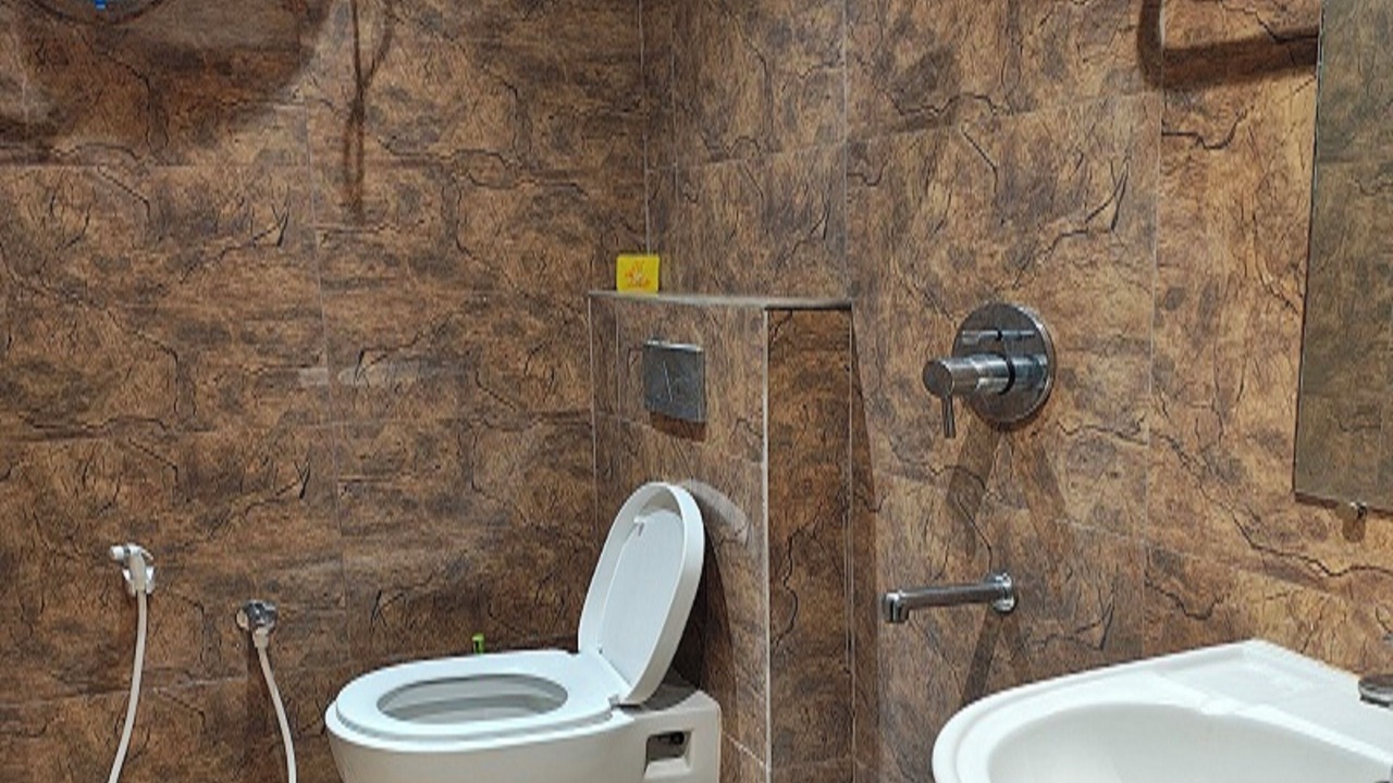 Photo of Bathroom in White Town