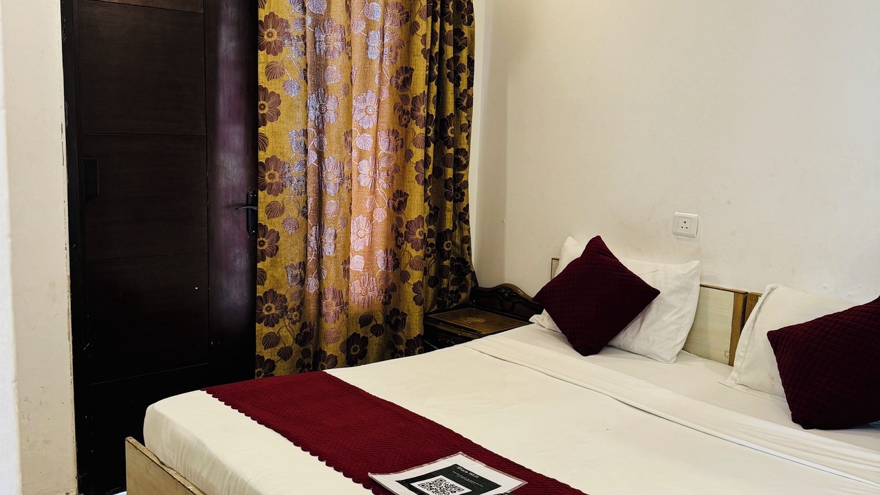 Photo of Bedroom in Jangupura Extension