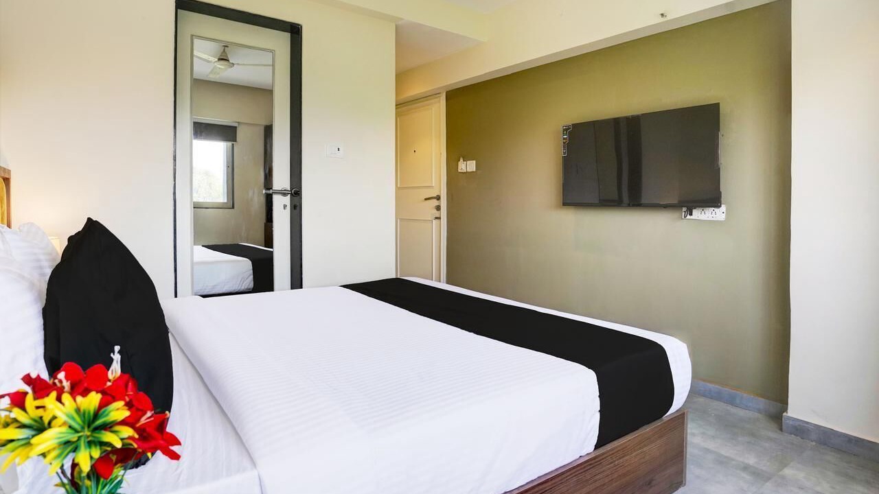 Photo of Bedroom in Juhu