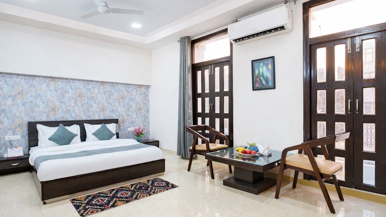 Photo of Bedroom in Dariyaganj