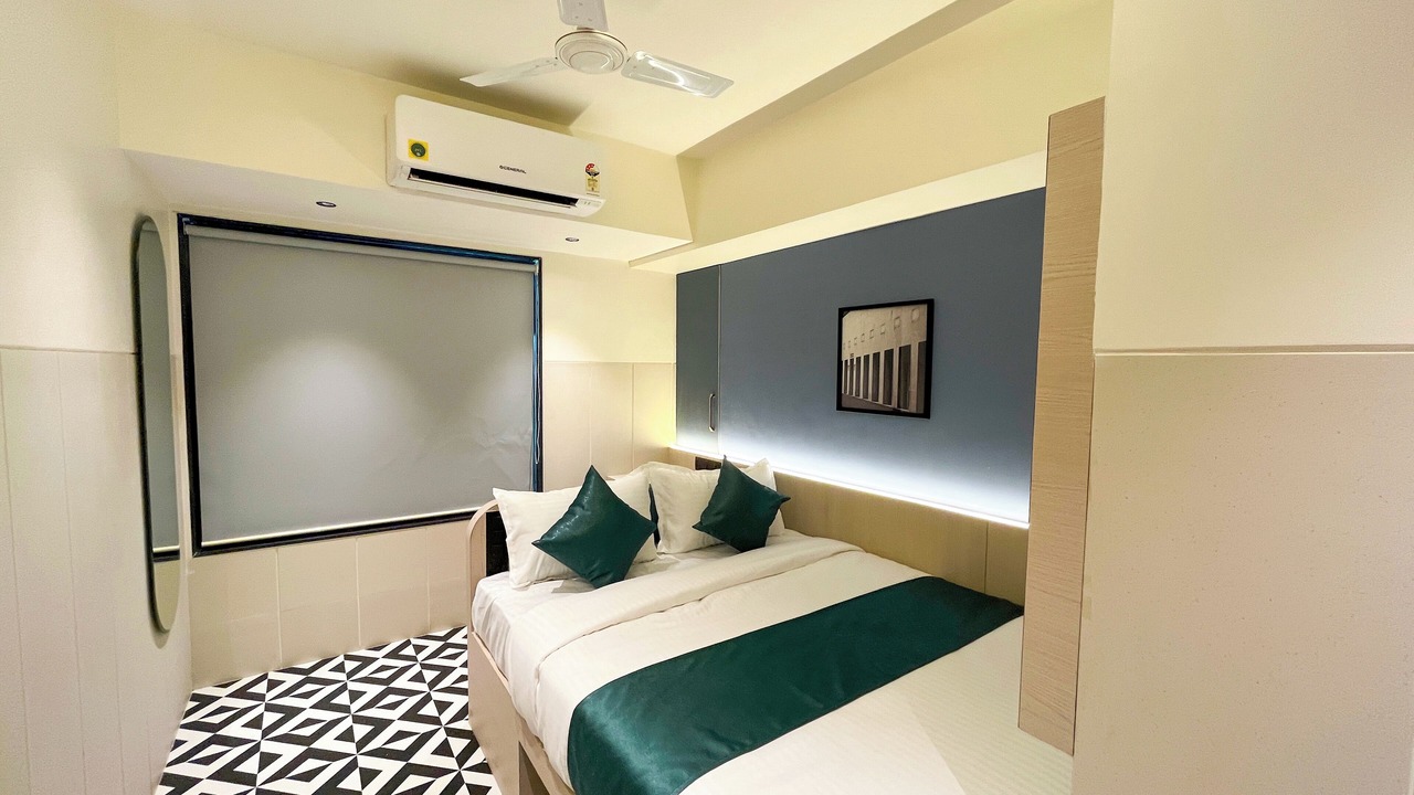 Photo of Bedroom in Bandra East