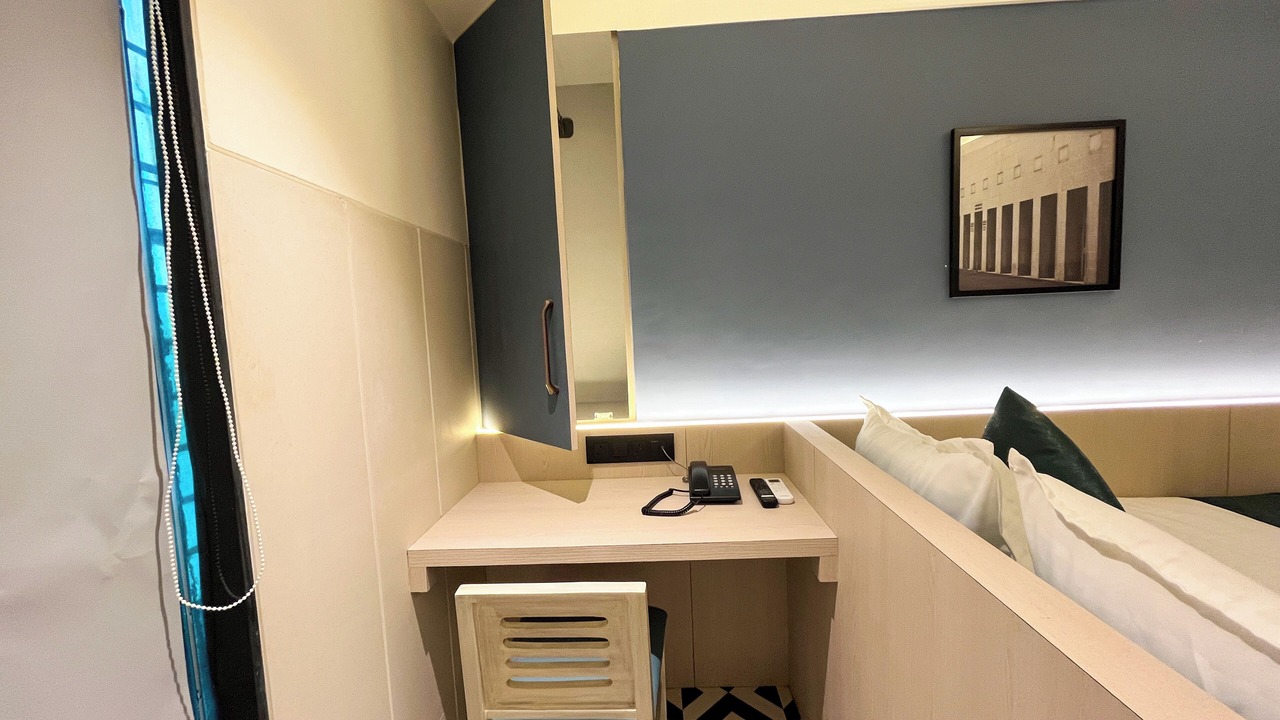 Photo of Bedroom in Bandra East