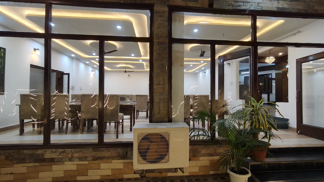 Photo of Outdoor in Garjia
