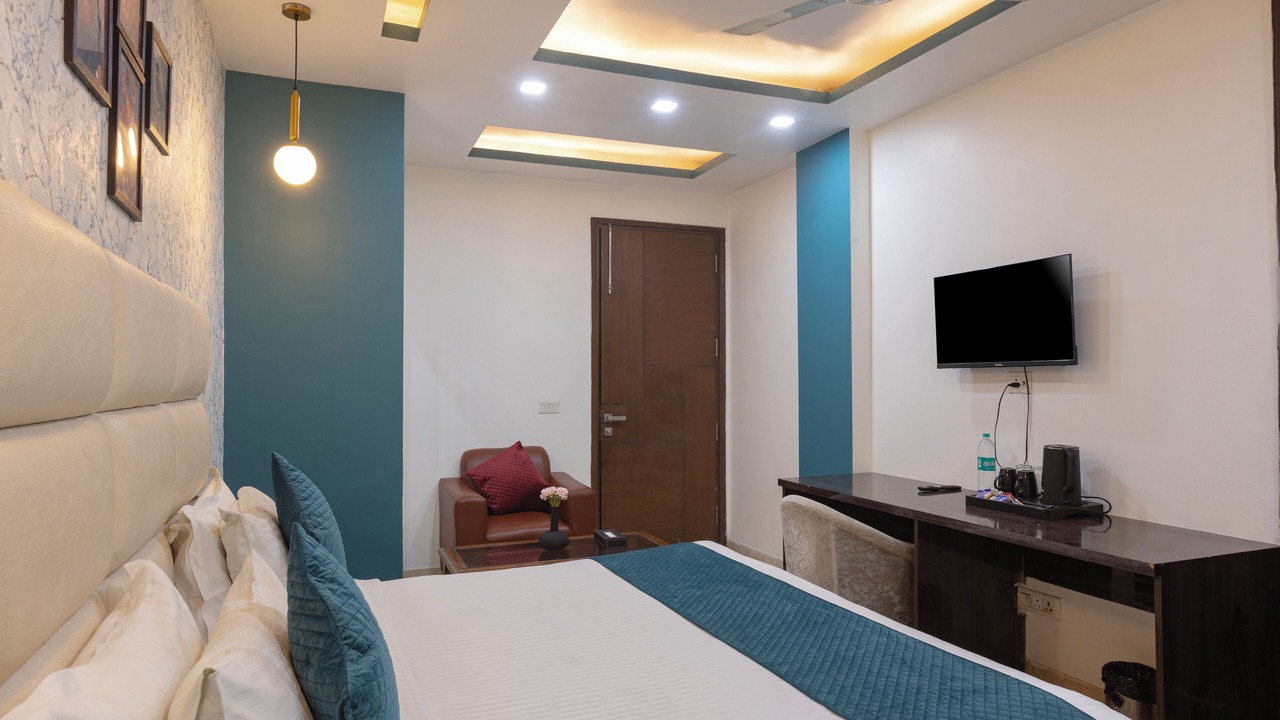 Photo of Bedroom in Kalkaji