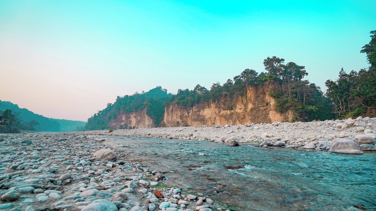 Photo of Others in Garjia