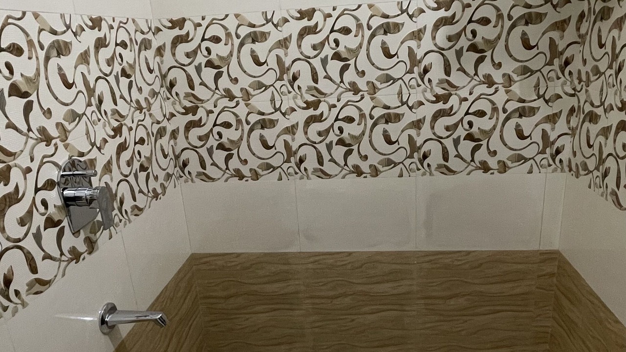 Photo of Bathroom in Gayariawas