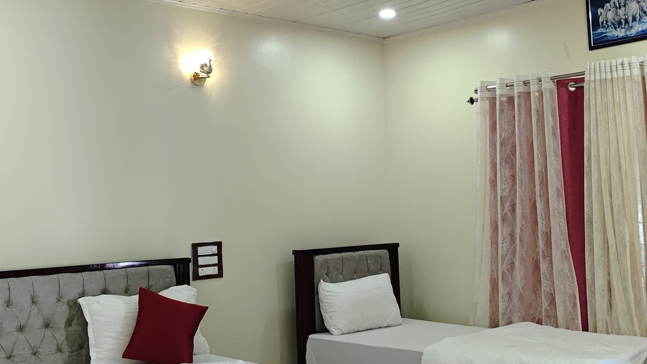 Photo of Bedroom in Hireguthi